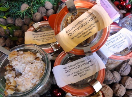 Vegane Quittenkuchen mit Walnüssen - Workshop im Rittergut Endschütz zum Thema vegan, saisonal, regional