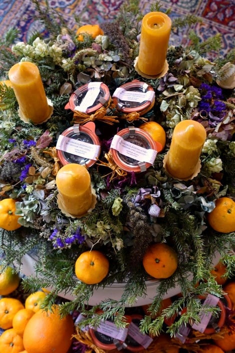 Adventskranz mit Biokuchen im Glas